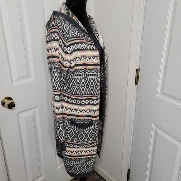 Monteau Multicolor Patterned Cardigan - Picture 4 of 11